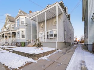 194 High St FLOOR 3, Perth Amboy, NJ 08861