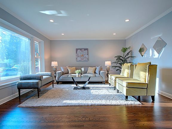3rd image of 7439 Kolmar Ave