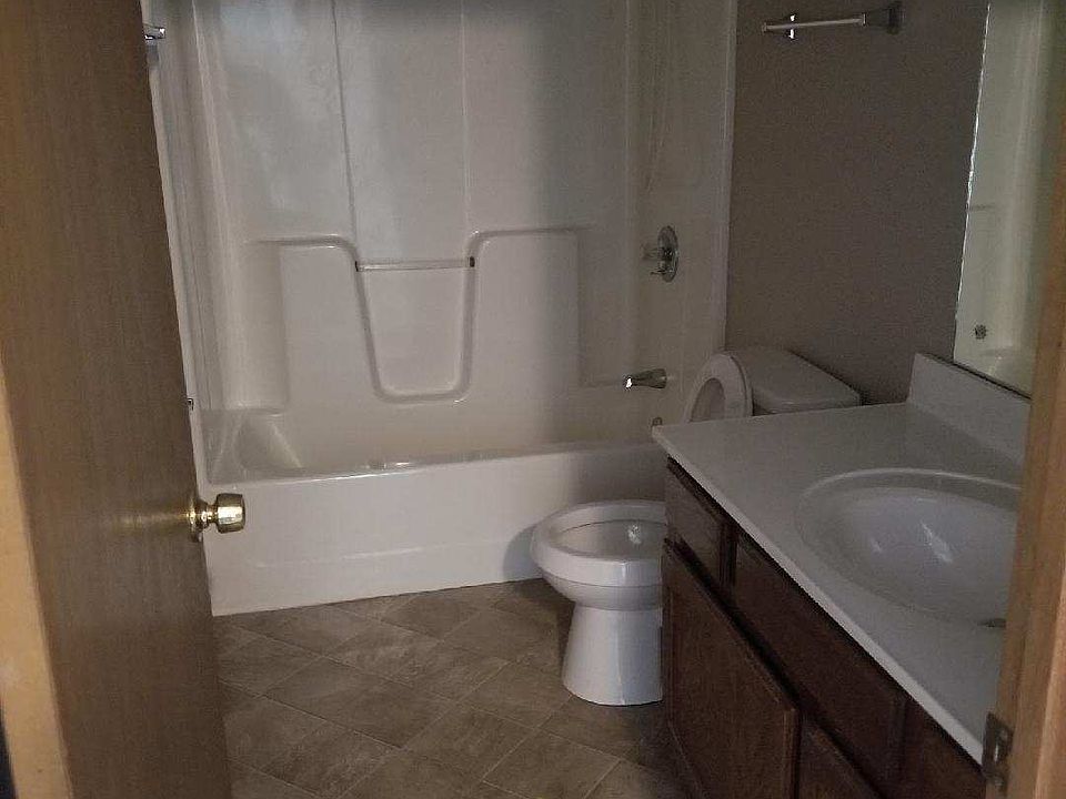 2nd image of 1028 Tramel Rd