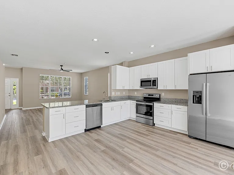 12737 Bramfield Dr — Photo 6