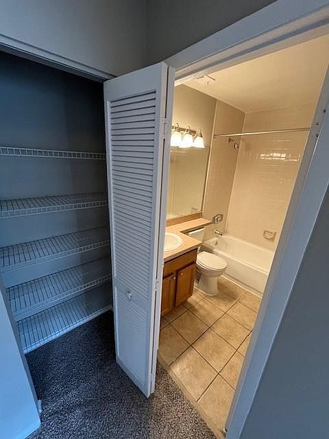 1st image of 3909 Calibre Bend Ln #406