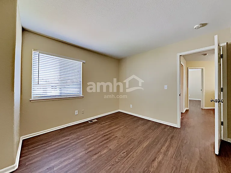 4995 Fundy St — Photo 17
