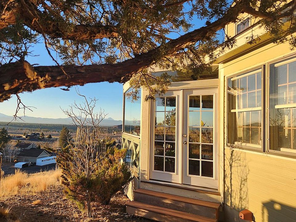 2nd image of 59623 Okanagan Ln