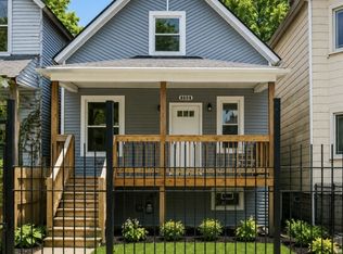 8008 S Muskegon Ave, Chicago, IL 60617