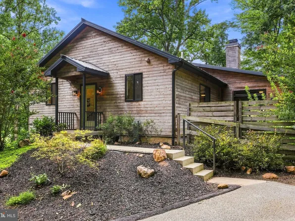 4244 Butler Rd, Glyndon, MD 21136