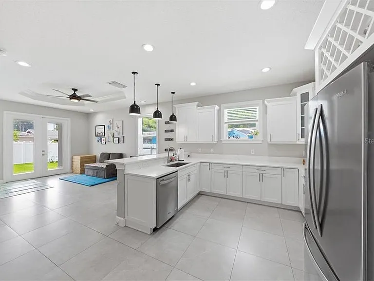 1808 W Cluster Ave — Photo 16