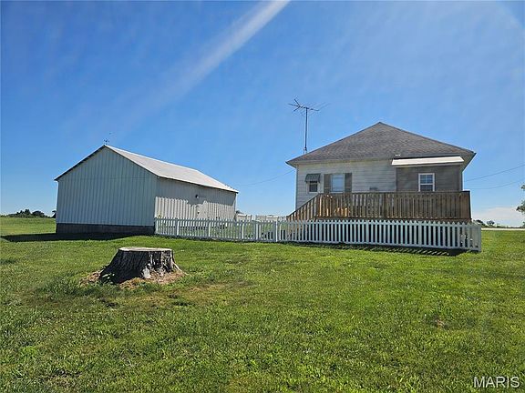 5th image of 4511 Chester Rd