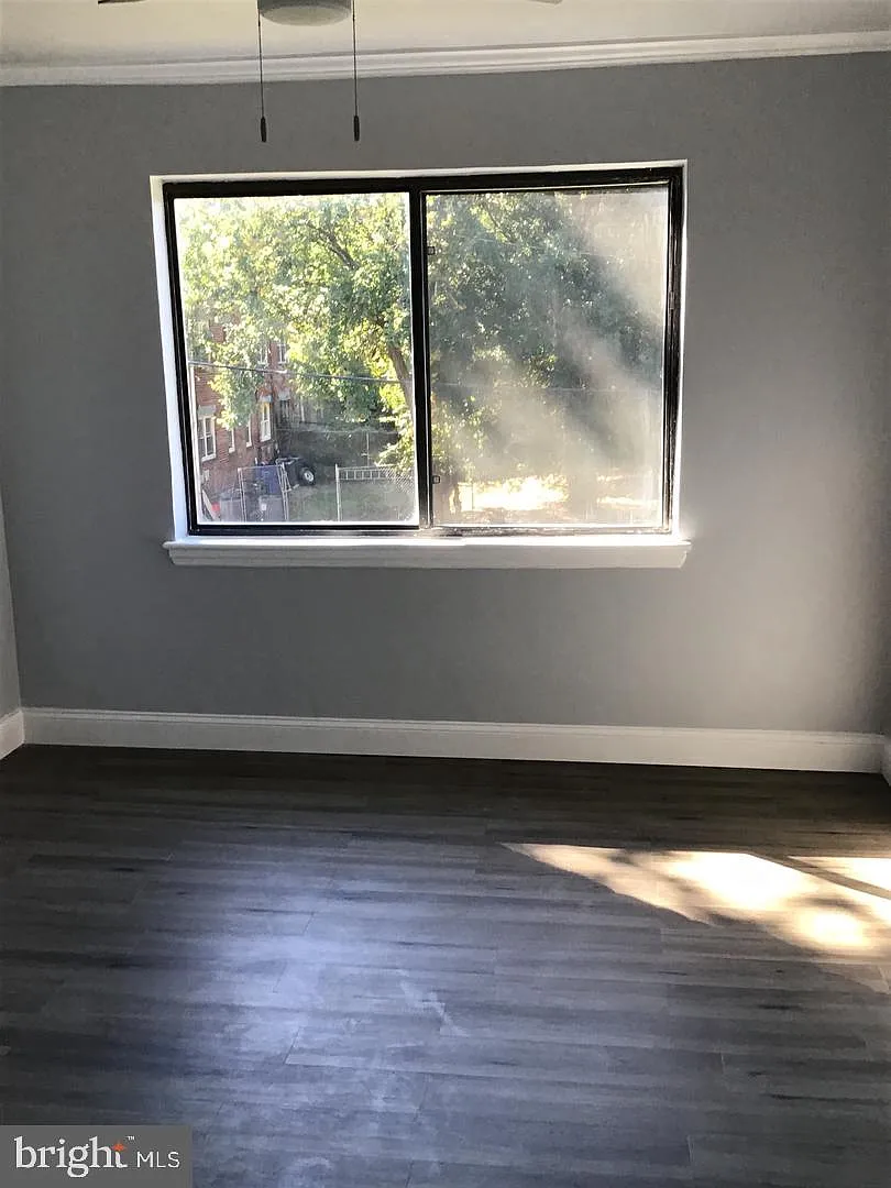 5027 H St SE — Photo 1
