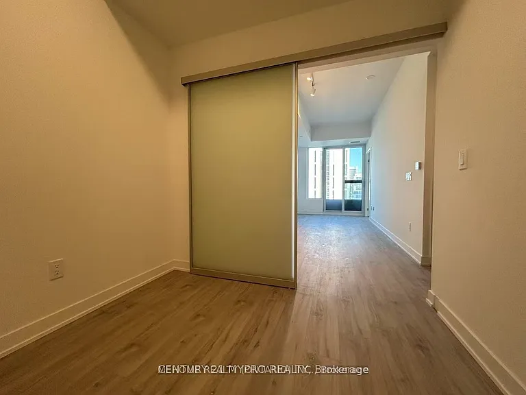 252 Church St #3105 — Photo 8