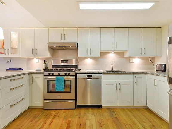 2nd image of 360 6th St #2
