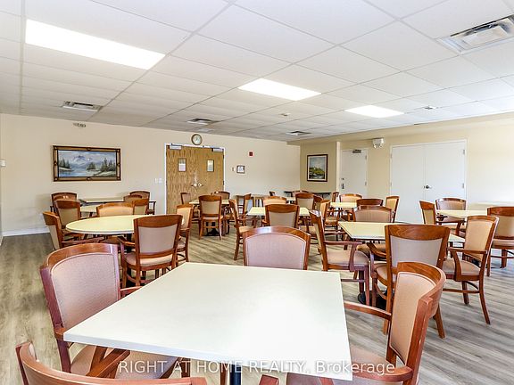 4th image of 94 Dean Ave #505