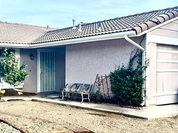 2nd image of 1322 Buttercup Ln