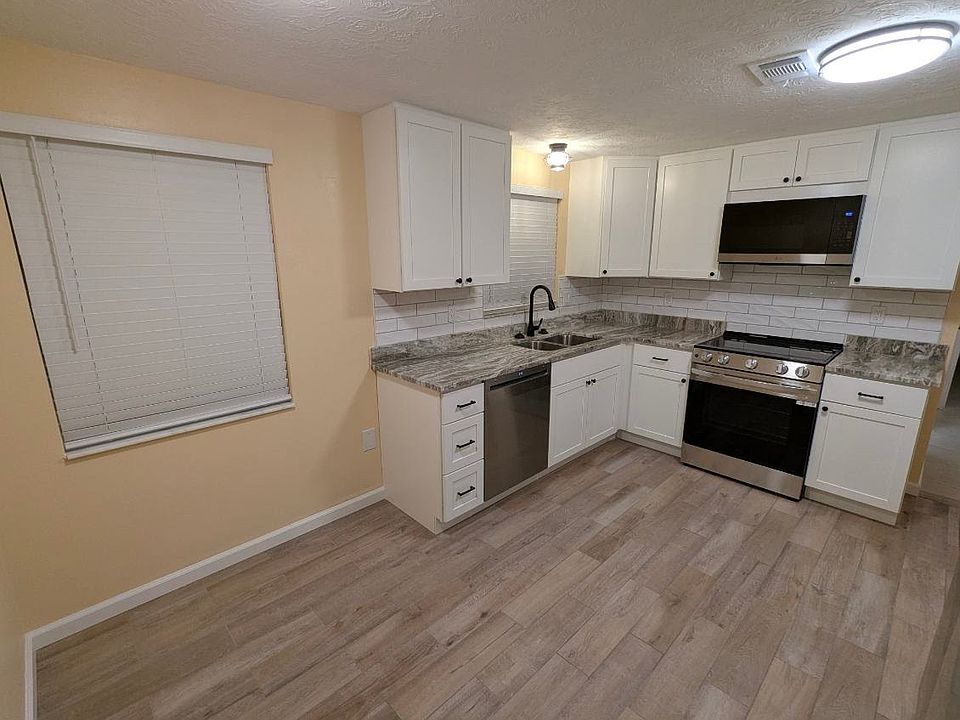 1st image of 2187 Dixie Garden Loop