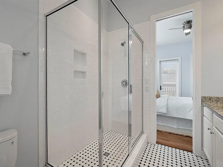 61 Amherst St #B — Photo 10