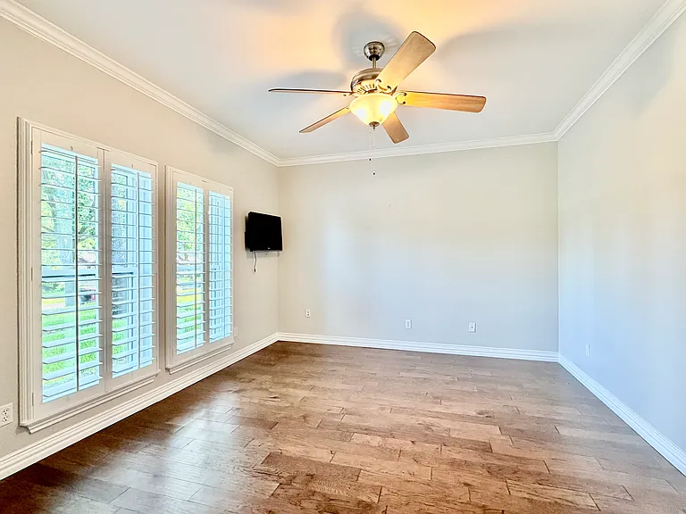 2937 Sweet Briar St — Photo 13