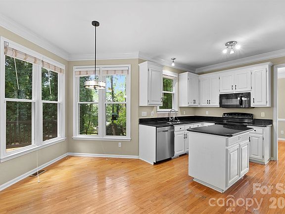 4th image of 8610 Forest Shadow Cir