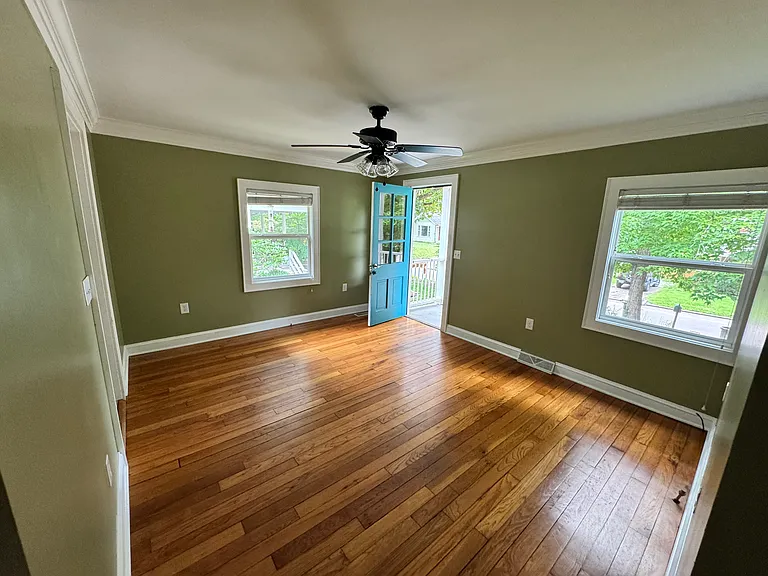 102 Middlemont Ave — Photo 7