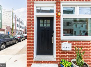 516 1/2 Carpenter St, Philadelphia, PA 19147