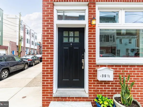 516 1/2 Carpenter St, Philadelphia, PA 19147
