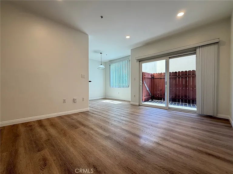 300 E Providencia Ave #111 — Photo 10