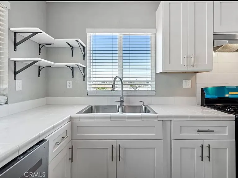 211 W Buena Vista St #1 & 2 — Photo 5