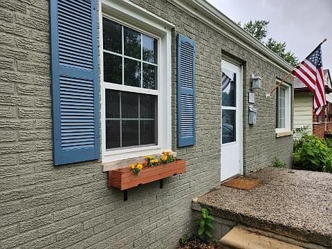 3rd image of 1719 Guthrie Ave