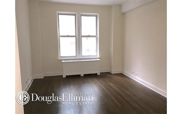 Rented by Douglas Elliman | media 7