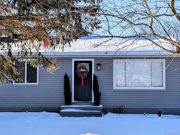 3rd image of 1142 George St