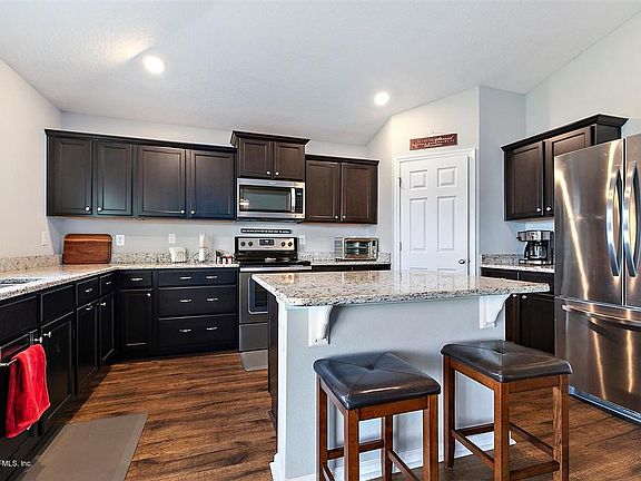 5th image of 757 Trellis Bay Dr