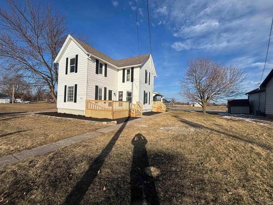 813 N Randolph St, Garrett, IN 46738