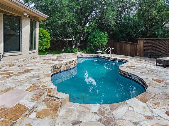 3rd image of 7928 Skylake Dr
