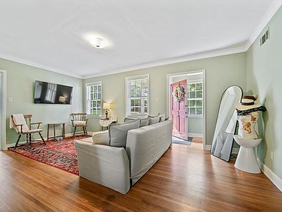 4th image of 3633 Galloway Ave