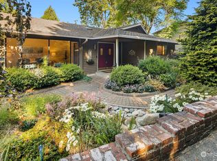 11405 SE May Creek Park Dr, Newcastle, WA 98056