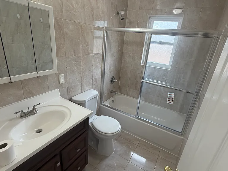 170 Titus Ave #B — Photo 11