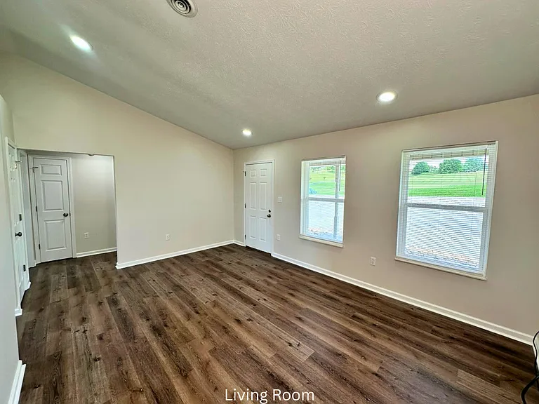 372 Dover Rd #372 — Photo 4