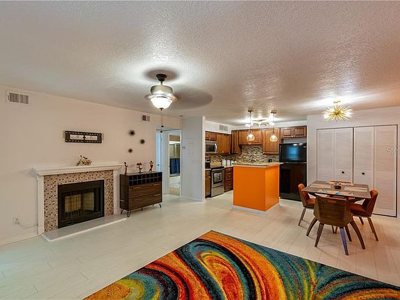 5th image of 365 Forestway 102 Cir