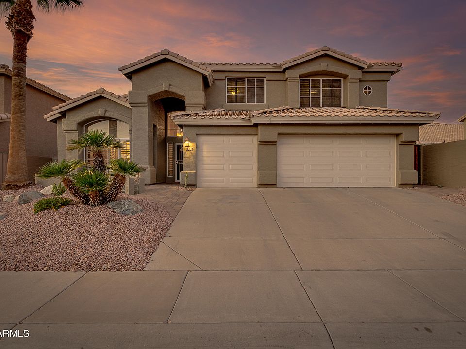 1st image of 1346 E Thistle Landing Dr