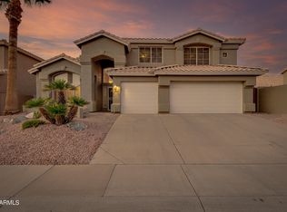 1346 E Thistle Landing Dr, Phoenix, AZ 85048