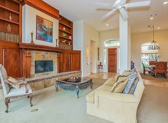 4th image of 8704 Glenlake Dr