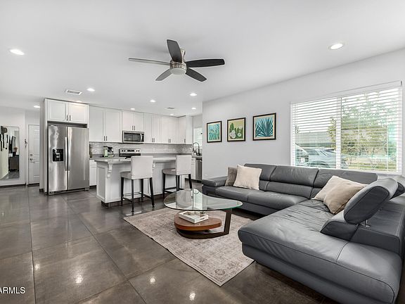 5th image of 4901 E VIRGINIA Avenue