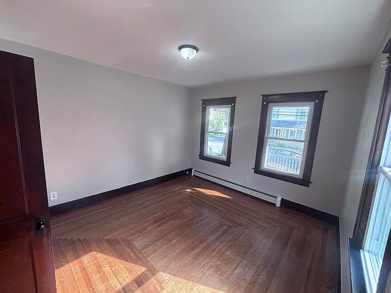 32-34 Linnell St #34 — Photo 11