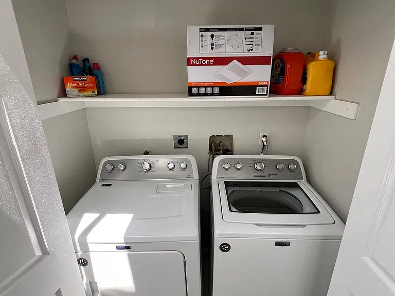 Laundry on top level with 3 bedrooms. Newer Maytag appliances