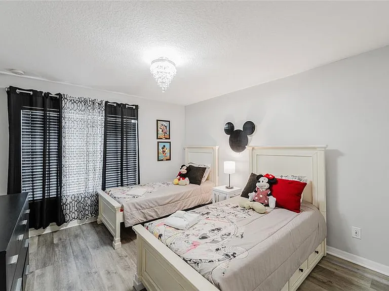 8961 Majesty Palm Rd — Photo 25