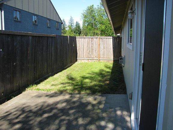 2nd image of 5909 115th St E