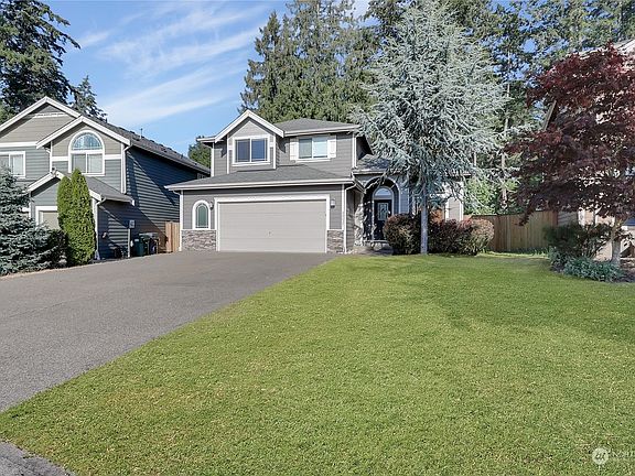 2nd image of 20627 68th Avenue E