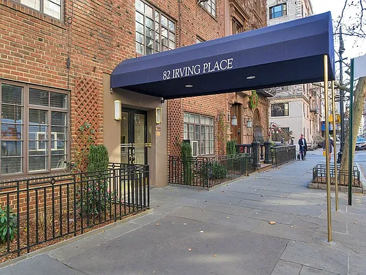 Sold by Sotheby's International Realty | media 13