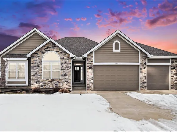 601 Englewood Dr, Kearney, MO 64060