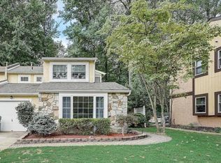 5 Christopher Rd, Voorhees, NJ 08043