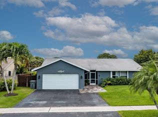 9648 Richmond Cir, Boca Raton, FL 33434