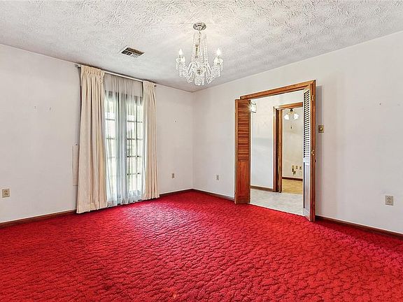 3rd image of 116 Villary Dr
